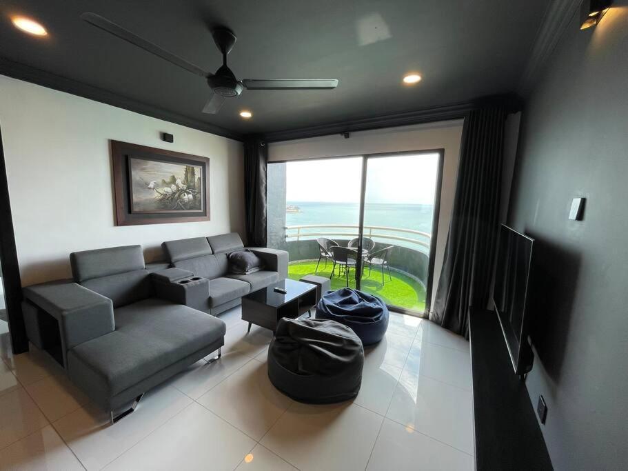 The Arena Tanjung Tuan Port Dickson公寓 外观 照片